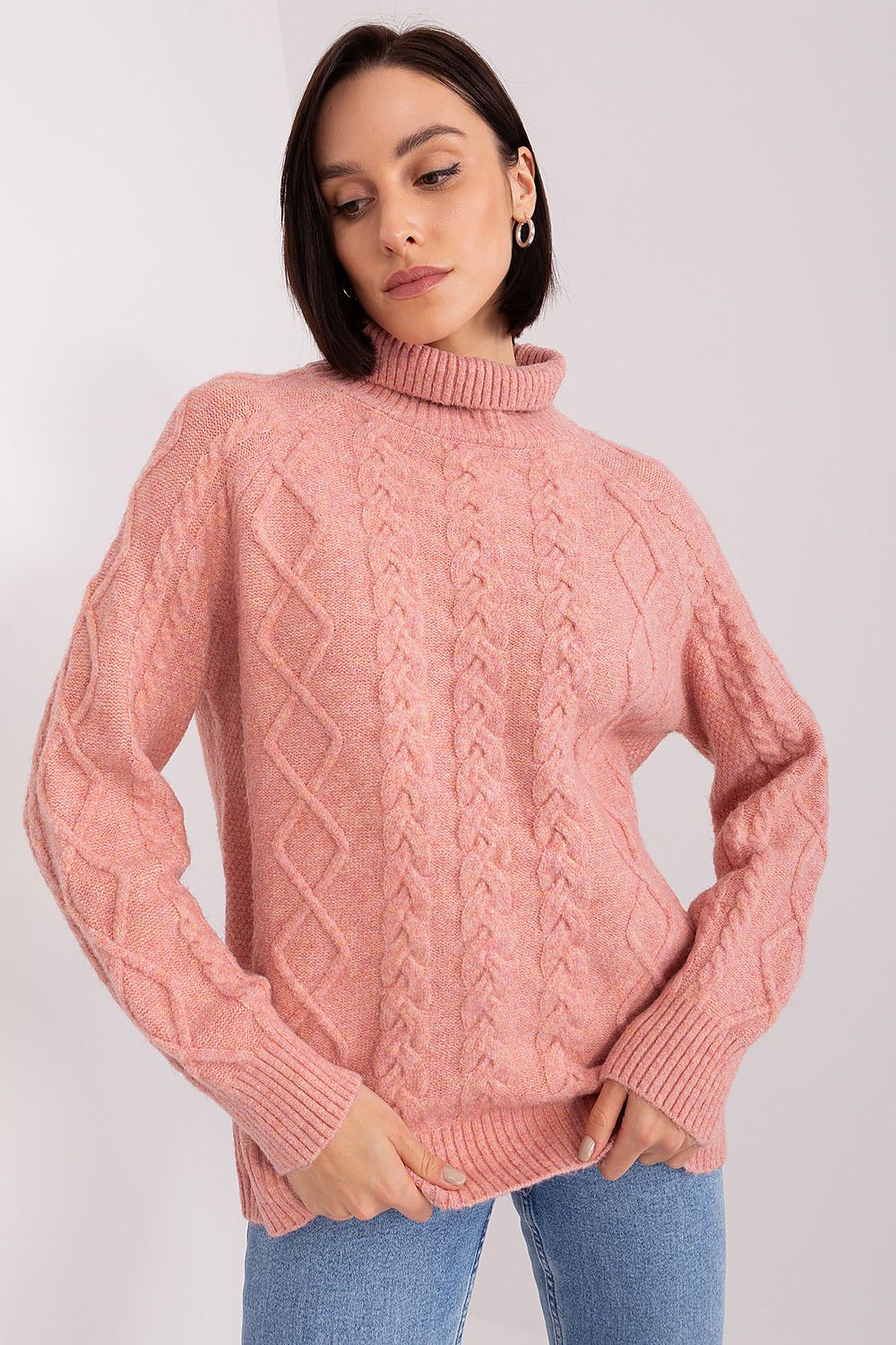  Turtleneck model 189220 AT 